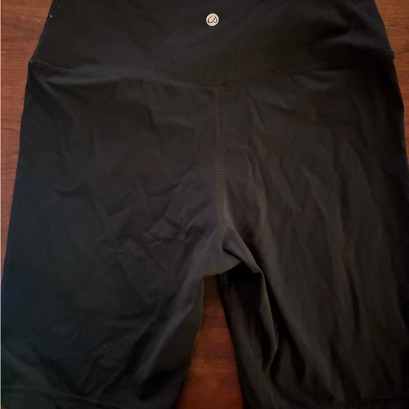 CRZ YOGA Women's 8 Inches High Waisted Biker Shorts - Picture 3 of 4